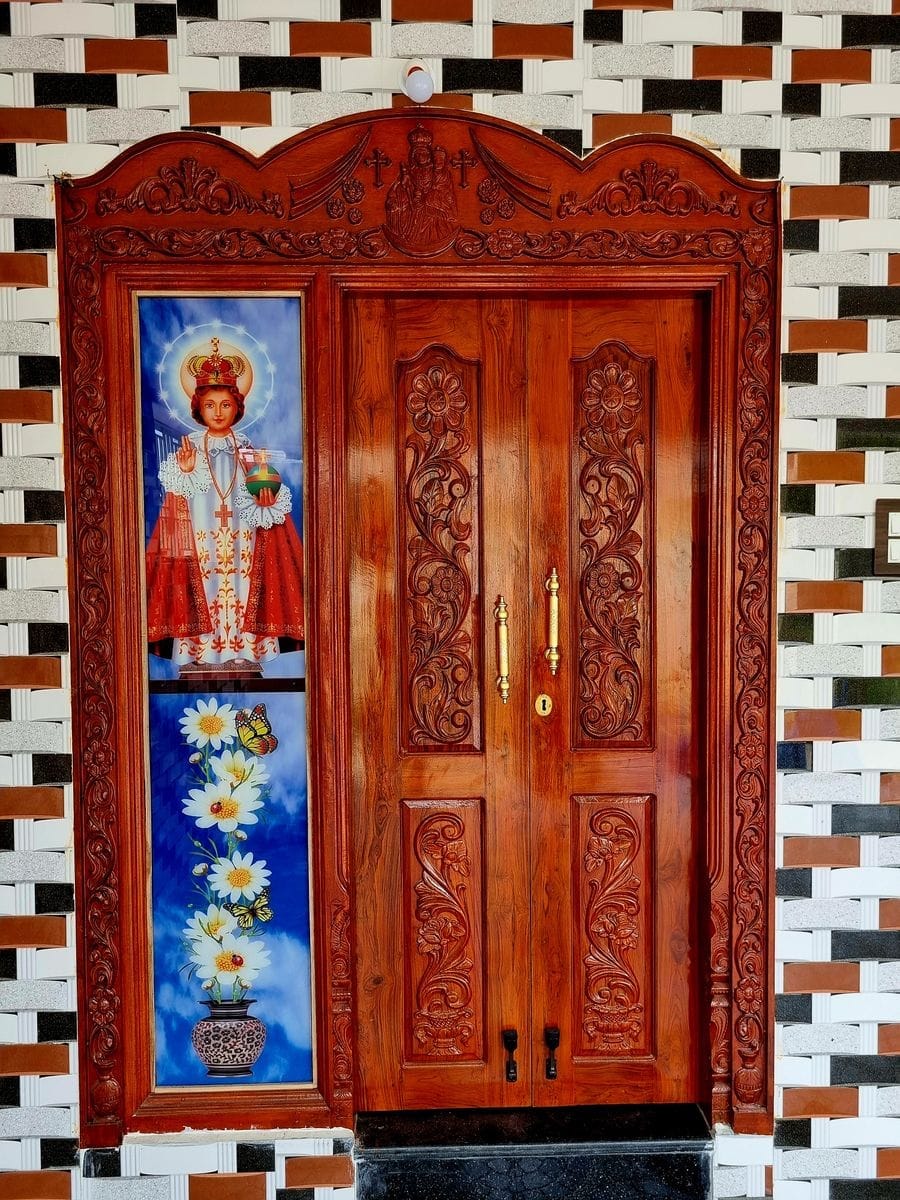 Wooden Main Frames